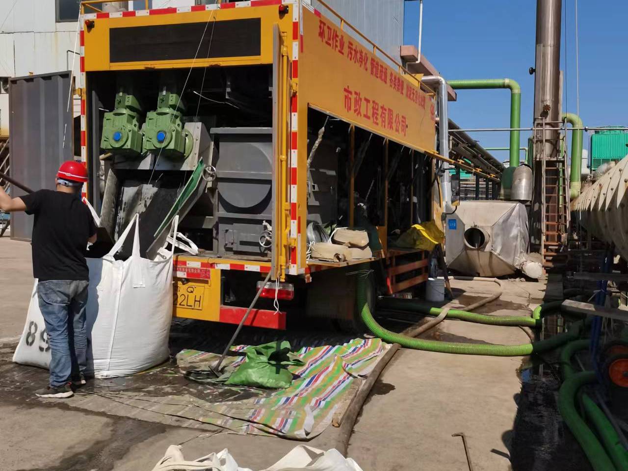 舟曲淤泥压干处理